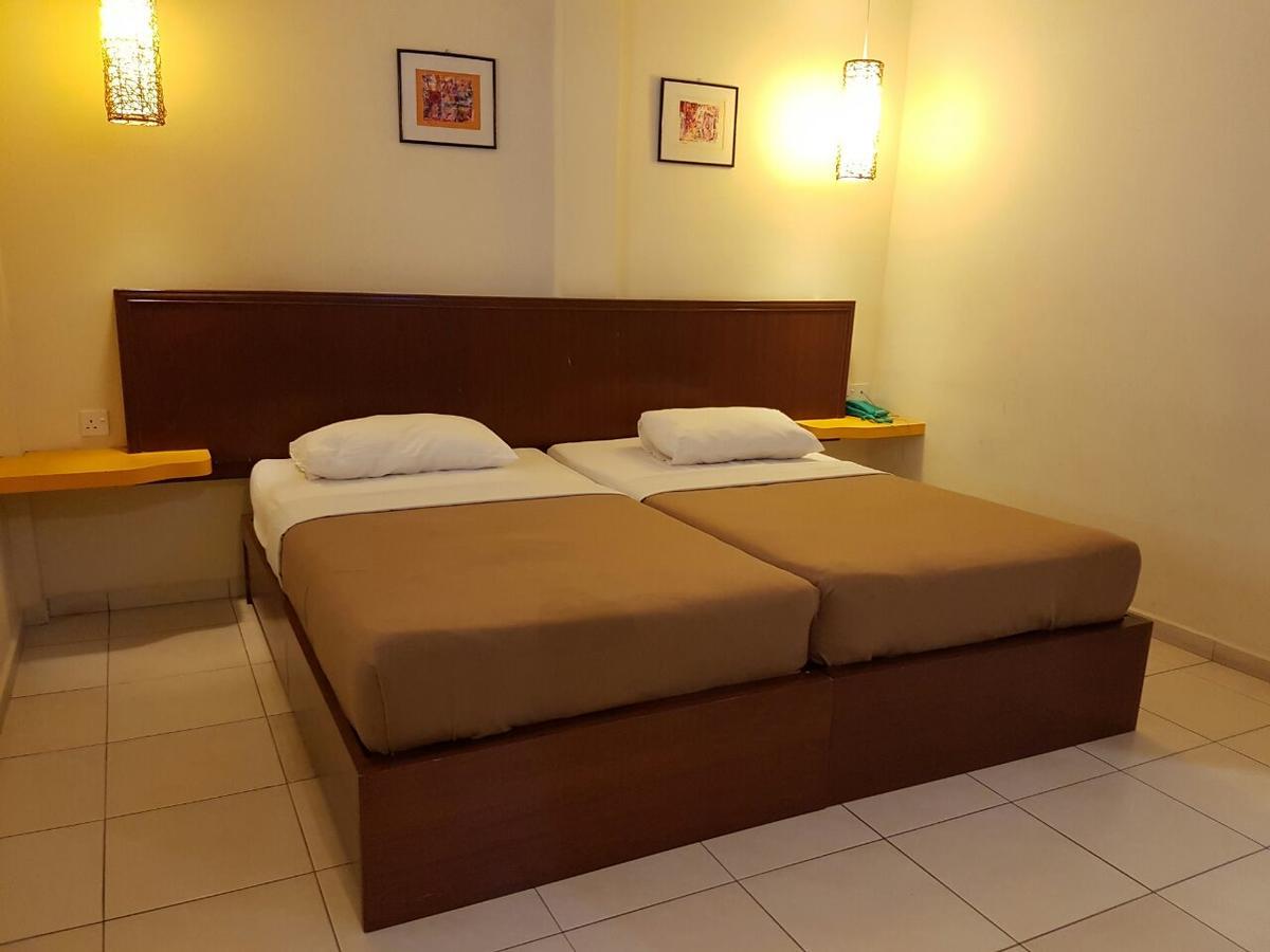 Malacca Newbridge Hotel מראה חיצוני תמונה