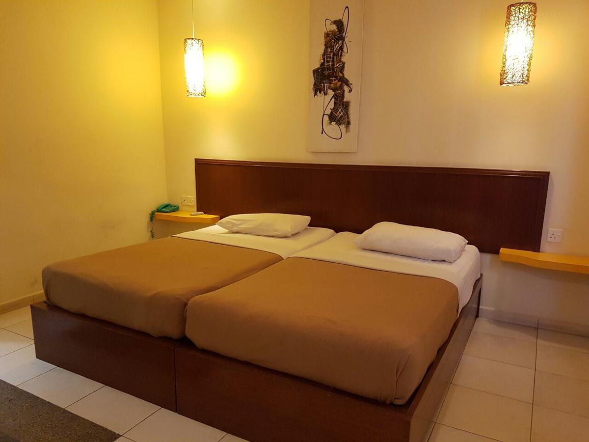 Malacca Newbridge Hotel מראה חיצוני תמונה