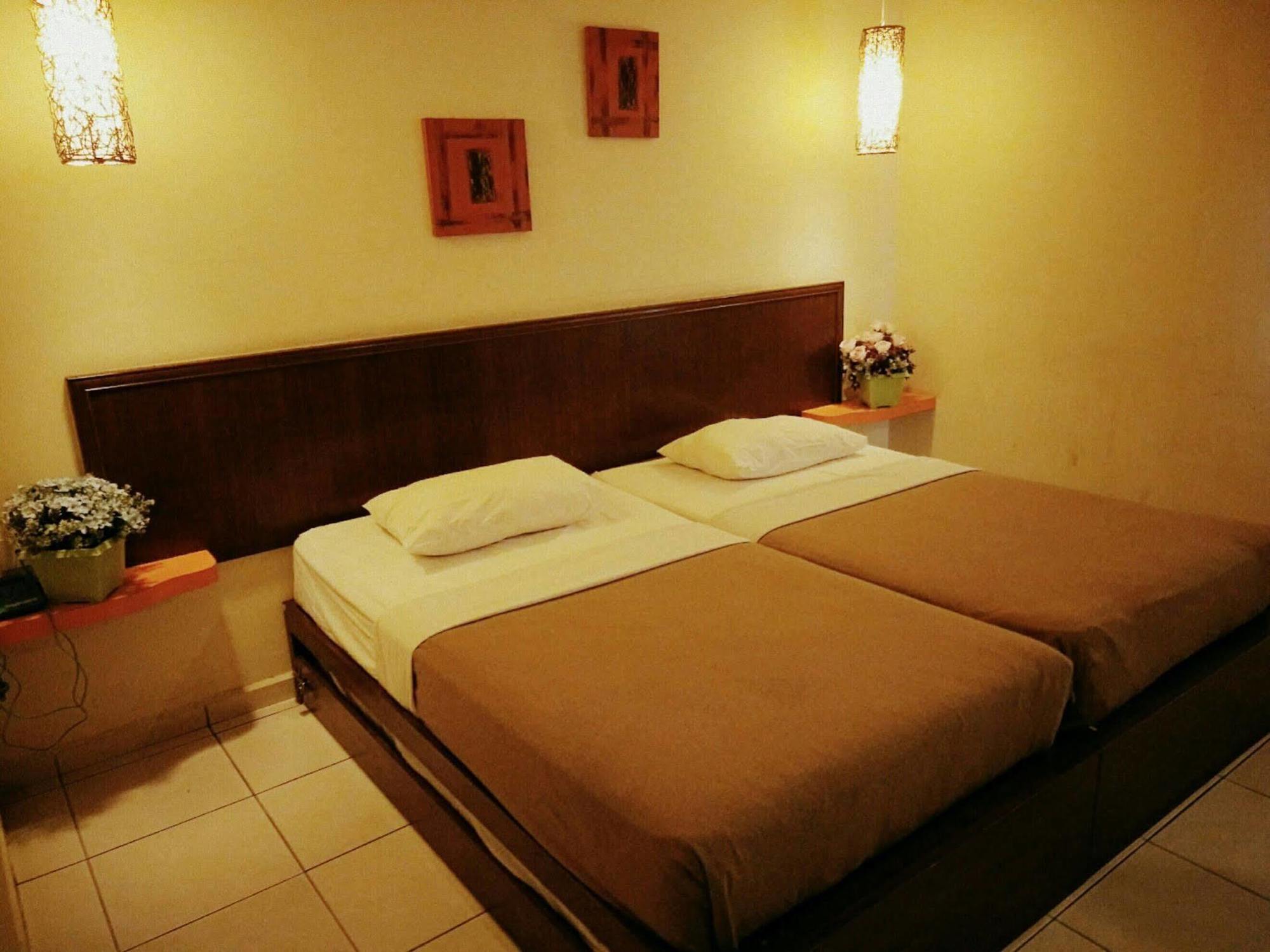 Malacca Newbridge Hotel מראה חיצוני תמונה
